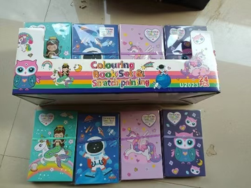 Juego De Libros Para Colorear Con 16 Lápices De Colores.